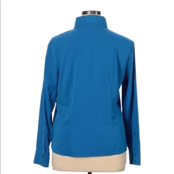 Button down blouse - Picture 2 of 3